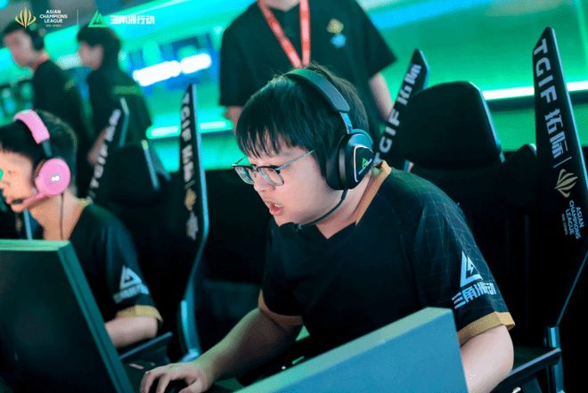 疑俱乐部的 疑俱乐部的