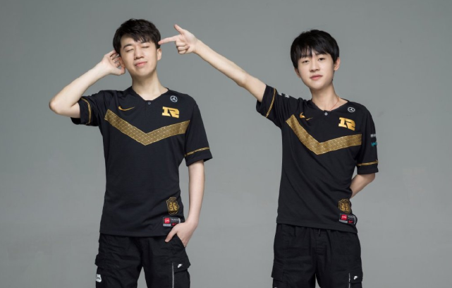 力的比拼 力的比拼