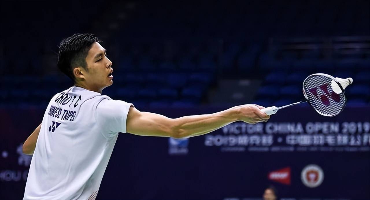 而在中锋位 而在中锋位